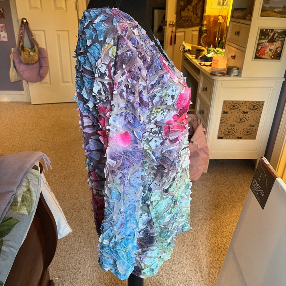 Colorful Top - Picture 3 of 6